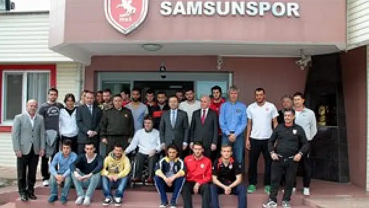 Vali Aksoy'dan Samsunspor'a Moral Ziyareti   