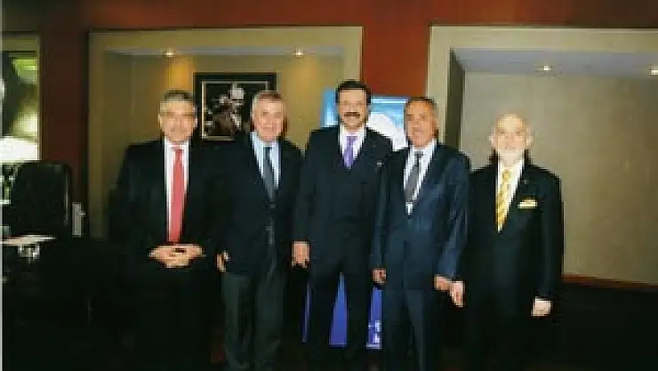 TOBB Başkanı Hisarcıklıoğlu HİK üyeleriyle bir araya geldi