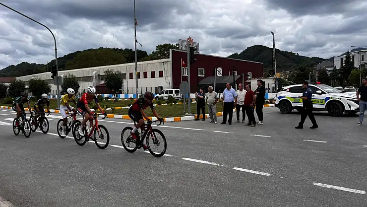 23 Ülkeden Bisikletçiler Salıpazarı'nda Karşılandı