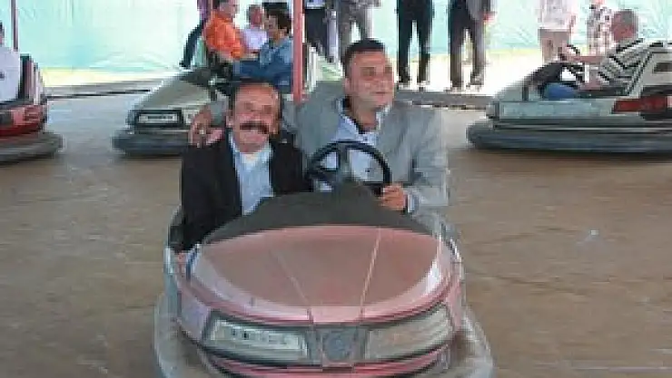  Çocukluklarına Döndüler