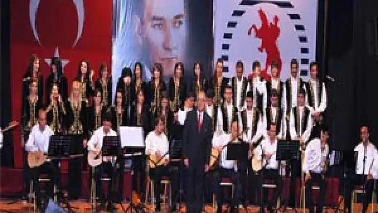 Omü'de Türk Halk Müziği Gecesi