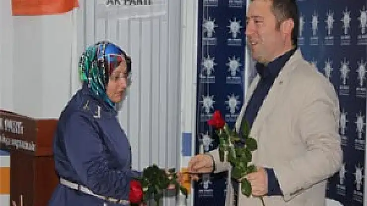 AK PARTİ anneler gününü kutladı