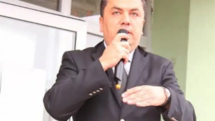 Cemil Meriç Öğrencilerinden ÇABED'e Mavi Kapak