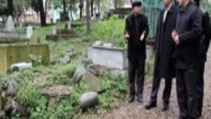 Seyyid Kutbiddin türbesi onarılacak