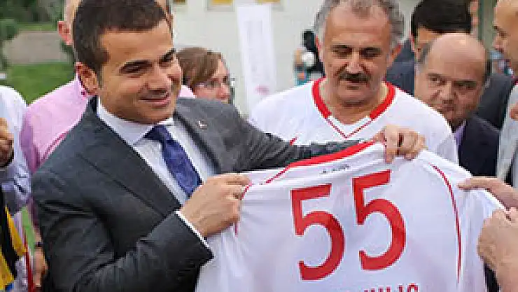 Bakan Kılıç: Şiddete kırmızı kart