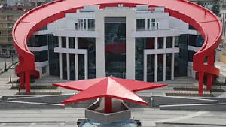 Türkiye'nin İlk 'Ay-Yıldız Motifli' Belediye Hizmet Binası