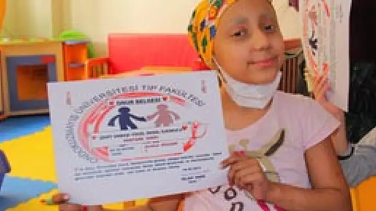  Karnelerini, Hasta Yataklarında Aldılar