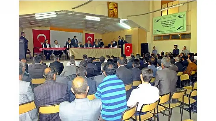 AK PARTİ MİLLETVEKİLLERİ BAŞKALE İLÇESİNE ÇIKARMA YAPTI