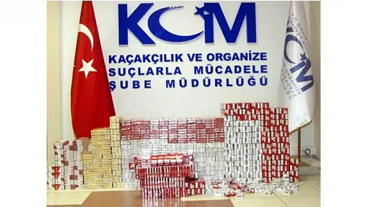 YOLCU OTOBÜSÜNDE 5 BİN 480 PAKET KAÇAK SİGARA ELE GEÇTİ