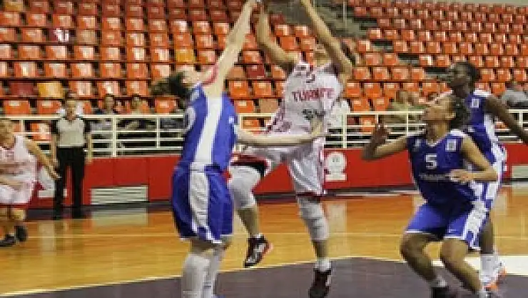 2013 ÜMİT KIZLAR AVRUPA ŞAMPİYONASI HAZIRLIK MAÇI