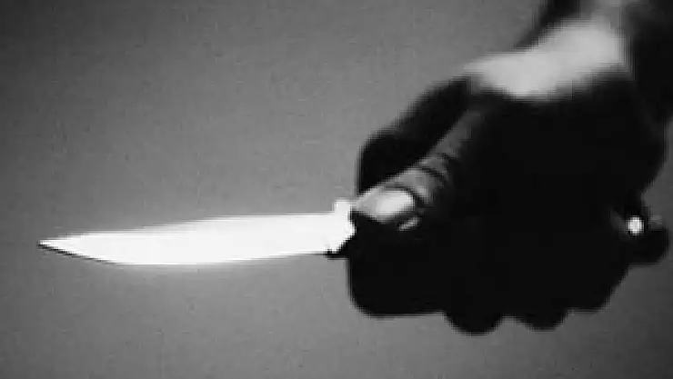 ÇARŞAMBA'DA BIÇAKLA YARALAMA