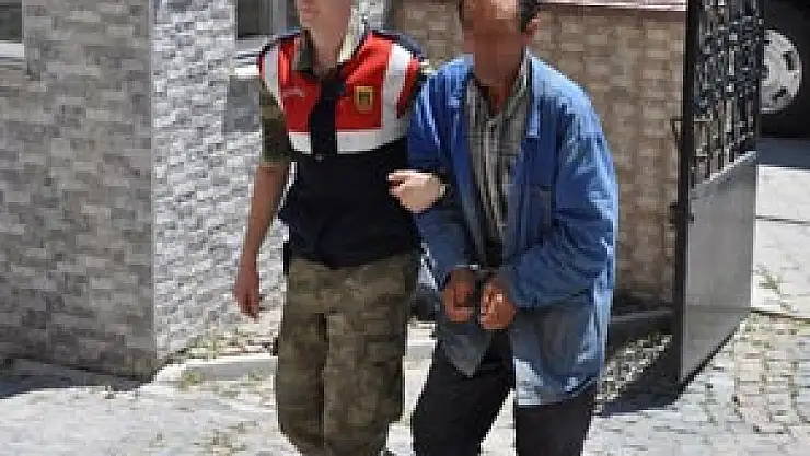 EŞİNİ HASTANELİK ETTİ