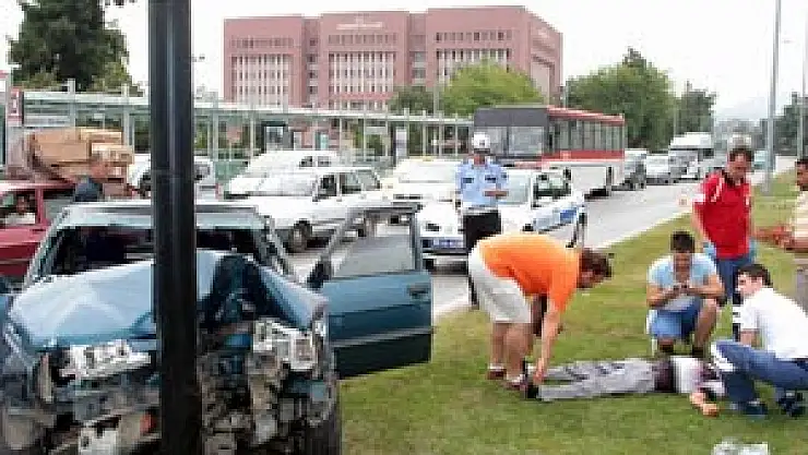  SAMSUN'DA TRAFİK KAZASI: 2 YARALI