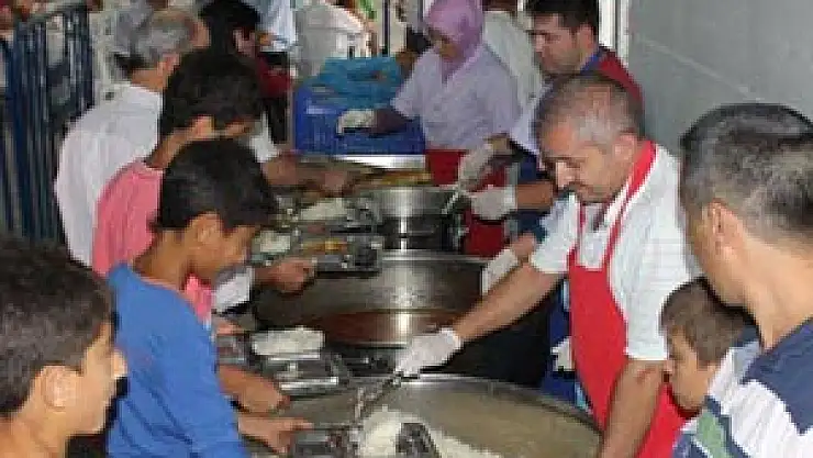 Çarşamba'da İlk İftar Yapıldı