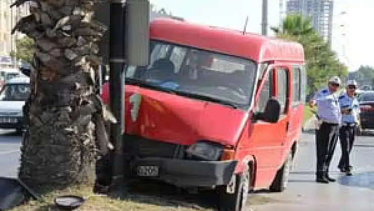 SAMSUN'DA TRAFİK KAZASI: 2 YARALI