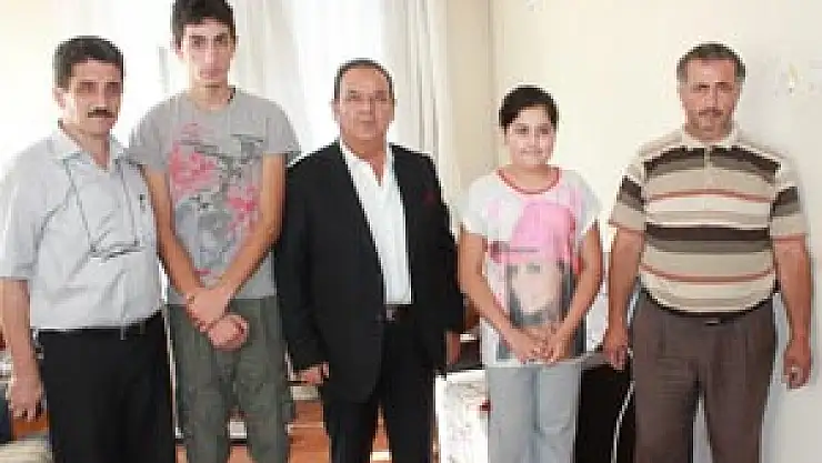 YARDIMA MUHTAÇ AİLEYE YILDIZ'DAN YARDIM ELİ