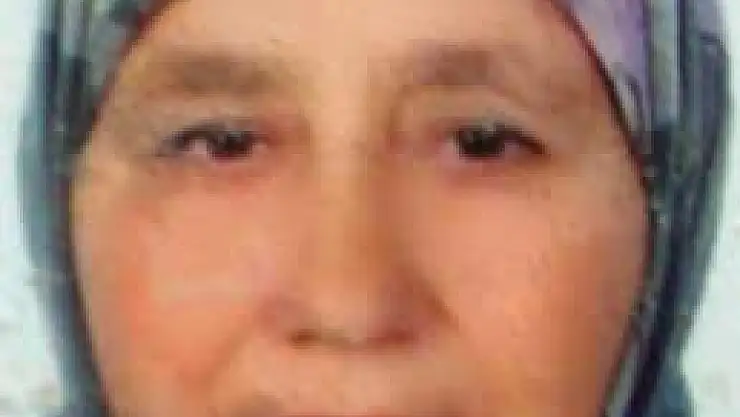 MERDİVENDEN DÜŞEN YAŞLI KADIN HAYATINI KAYBETTİ