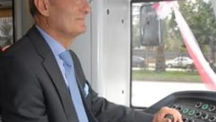 Yılmaz ' Ulaşımı modernize ediyoruz.'