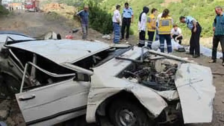 İMAM VE KIZI TRAFİK KAZASINDA HAYATINI KAYBETTİ