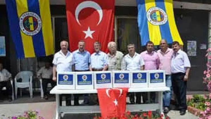 BAFRA FENERBAHÇELİLER DERNEĞİ RAMAZAN PAKETİ DAĞITTI