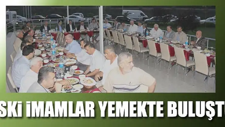 İl Müftüsü Çaşramba'da Emekli İmamlarla Bir Araya Geldi