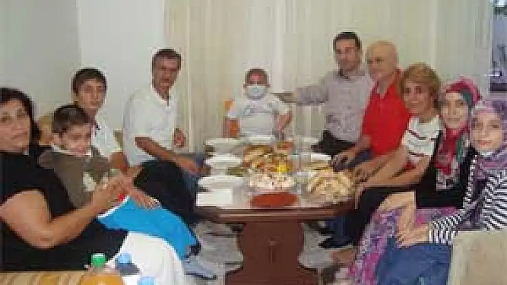 DOKTORLARDAN LÖSEMİLİ BERAT'A ZİYARET