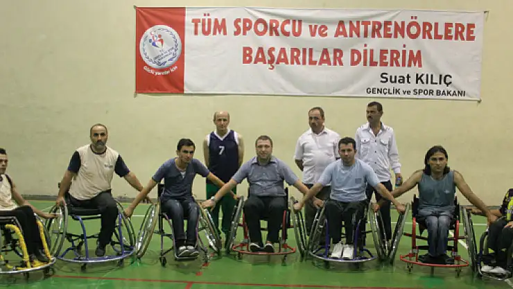 Köse'den ÇA-BES Sporcularına Destek