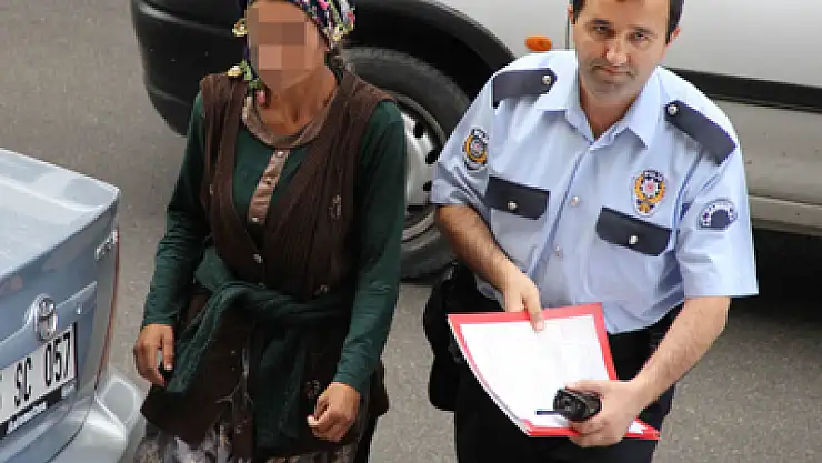 Otelden hırsızlık yapan 2 genç kız yakalandı