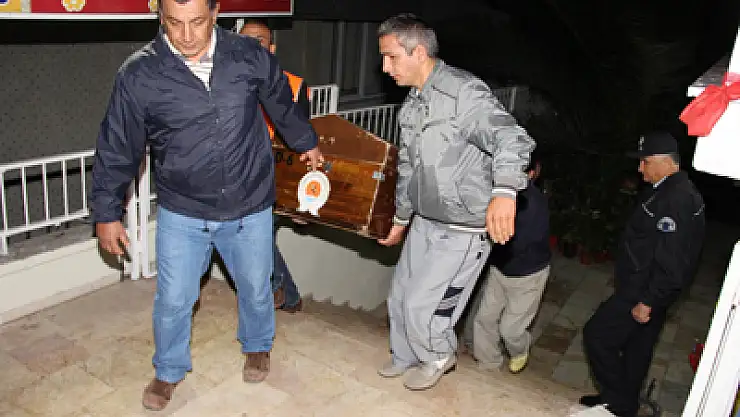 Emekli Albay 6. Kattan Ölüme Atladı