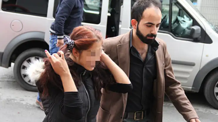 Bebek Giysisi Çalan Kızlar Yakalandı