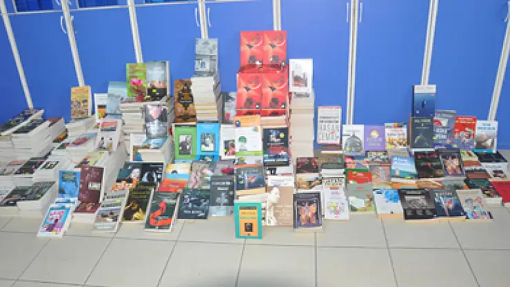 BAFRA'DA 560 ADET BANDROLSÜZ KİTAP ELE GEÇİRİLDİ