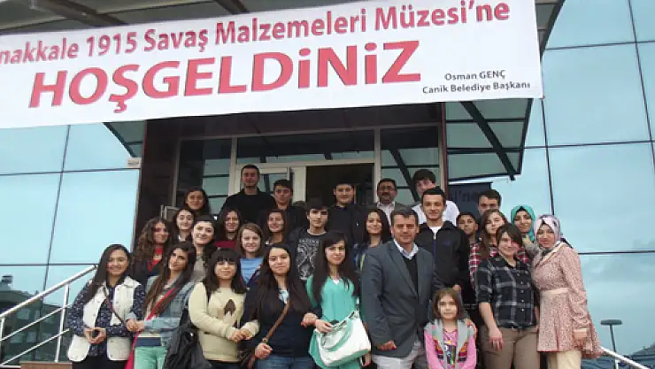 Ticaret Meslek Lisesi'nden Çanakkale Savaş Malzemeleri Müzesi'ne ziyaret