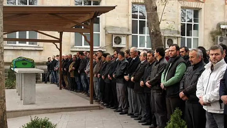 ANADOLU LİSESİ'NDEN FARUK ÖĞRETMENE SON GÖREV