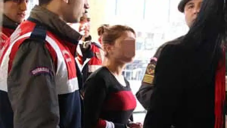 Uyuşturucu Satan 18 Yaşındaki Kıza 4 Yıl 2 Ay Hapis