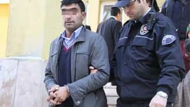 Üniversiteli Kızın Ölümüne Sebep Olan Otobüs Sürücüsü Tutuklandı