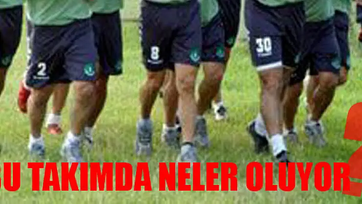 Ünyespor'da futbolcular bıraktı!