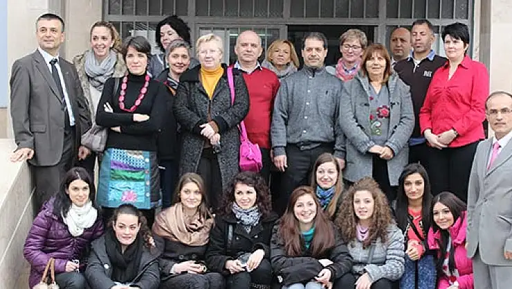 Yabancı Misafirler, Çarşamba'da