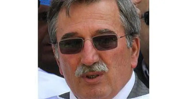 Hanefi Bostan: 'Memurlar borç batağında'