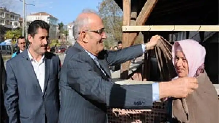 BAŞKAN YILMAZ, 'AYVACIK AYVACIK İNSANI İLE KALKINACAK'