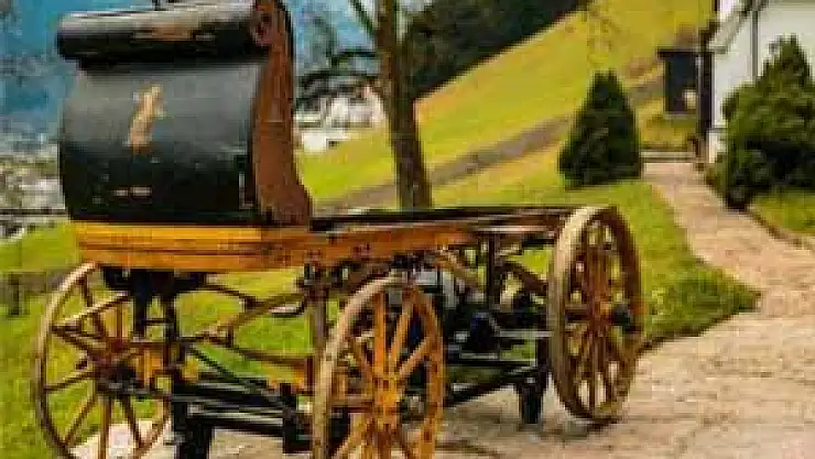 116 yıl önce üretilen ilk Porsche ahırda bulundu