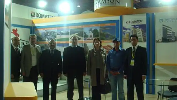 Vali'den Samsun standına övgü