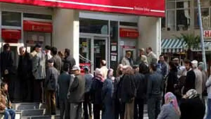 Yüz Bin Kişiye Emeklilik Müjdesi