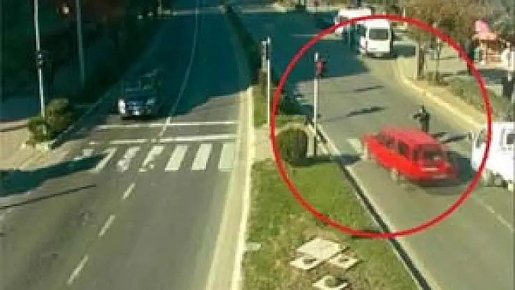 Ölümden Kaçışlar Mobese'de