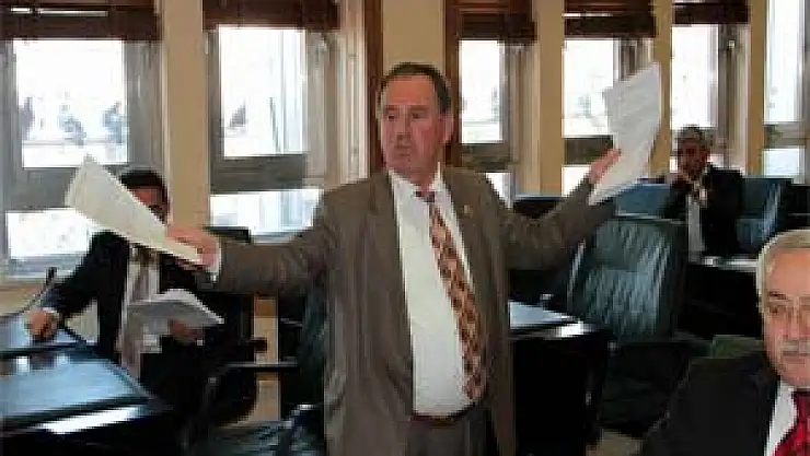 Meclis Karıştı….