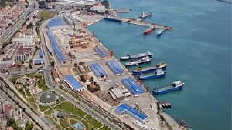 Samsun'da İhracat 439, İthalat 853 Milyon Dolar