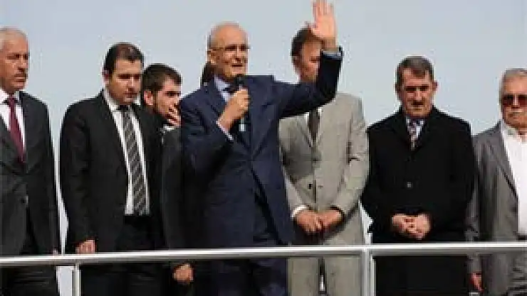 'LAFLA PEYNİR GEMİSİ YÜRÜMEZ'