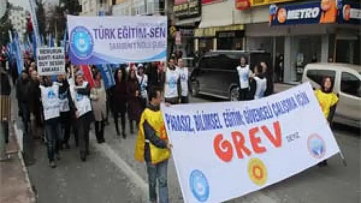 Samsun'da 'Meb Yasa Tasarısı'na Protesto