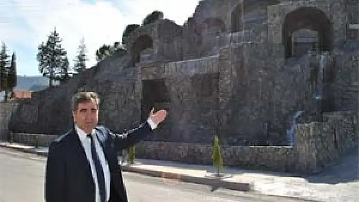 Amasya'ya Mağaralı Şelale