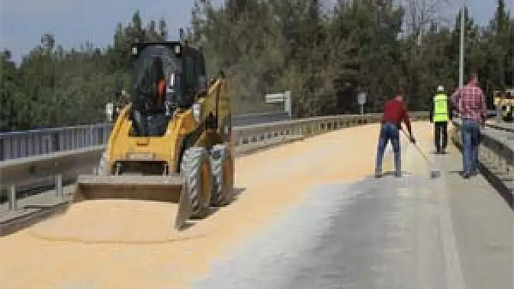 Karayolu Mısır Harmanına Döndü