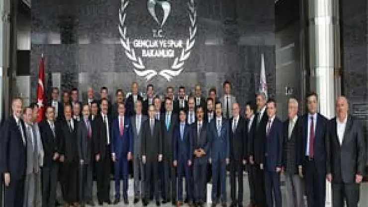 Bakan Çağatay Kılıç, Ak Parti Samsun Teşkilatı İle Bir Araya Geldi